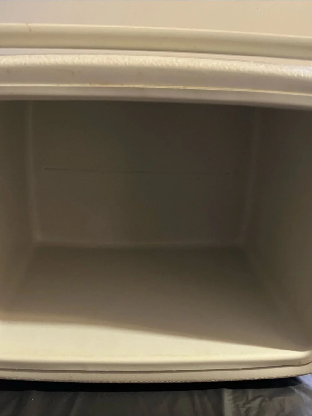 Coleman Two-Tone Personal 8 Cooler in Red and White